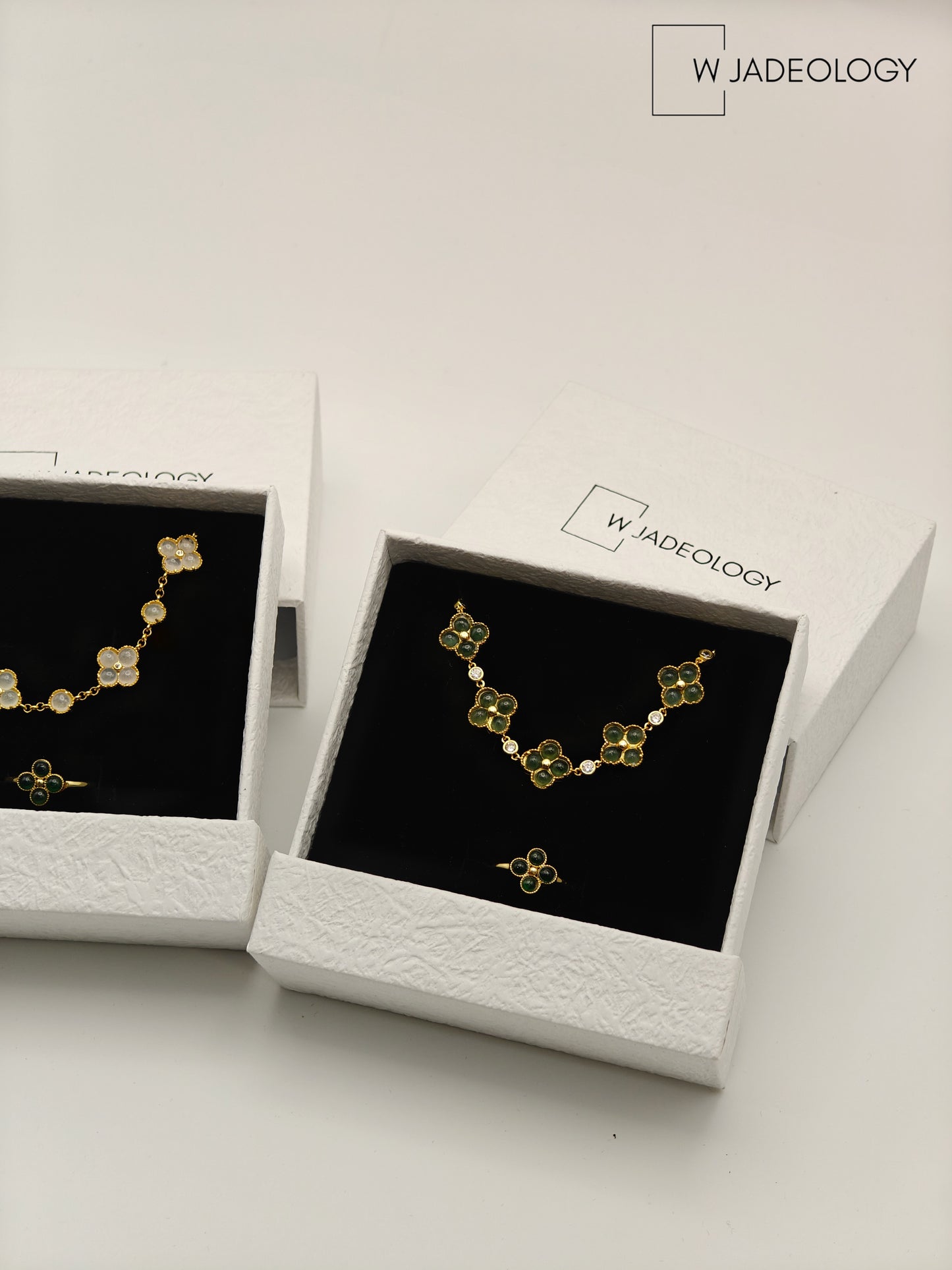 Jade Four-Leaf Clover Jewelry Set
