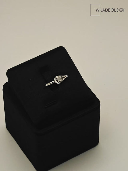 Jade Teardrop Elegance Ring